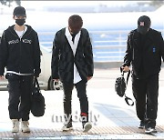 더보이즈 케빈-주연-제이콥, '고개 푹 숙이고 출국' [MD포토]