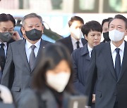 대통령실, ‘이상민 경질론’에 “감찰·수사 진행상황 지켜볼 것”