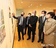 우석대, 한중 수교 30주년 기념 '서화 교류전' 개막…100여점 전시