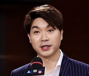 박수홍 친형 내외 첫 공판기일 21일로 연기