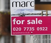 BRITAIN PROPERTY HOUSING MARKET