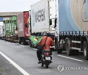 epaselect BRAZIL ELECTIONS TRUCK DRIVERS PROTEST