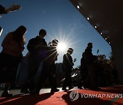 [이태원 참사] 호텔·여행업계도 추모…"위약금 없이 행사연기"