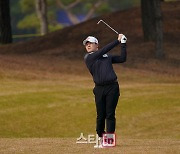 [포토] 김민규 '경기 감각을 깨운다'