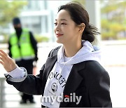 [MD포토] 김세정 '옆에서 보면 더 아름다운 볼록 이마'