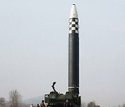 북, 화성-17형 ICBM 발사 추정…정상비행 실패