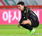 'FIFA 규정에 발목 잡힌' 황의조, 한국이나 일본으로 복귀?