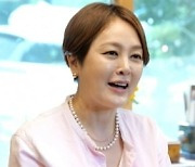 이승연, "사실 앞머리 귀찮아서" 손수건으로 머리띠 두른 패션 비하인드('백반기행')