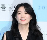 "쌍둥이 엄마 이영애" 편지+1000만원 성금...'이태원 참사' 러 희생자 父 "韓에 감사" [SC이슈]