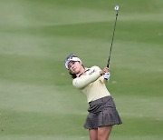 이정은6, 토토재팬 클래식 둘째날 공동 5위↑…선두는 우에다 모모코 [LPGA]