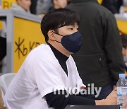 [MD포토] 김하성 '옛 동료들을 응원합니다'