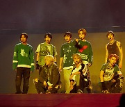 NCT 127, 인도네시아 콘서트 전 폭탄테러 주장…"특이점 발견 안 돼"