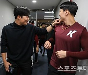 [ST포토] 김하성 '송성문 많이 컸다'