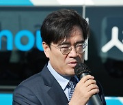 발언하는 공영운 현대차 사장