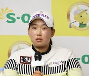 상금 60위 나희원, KLPGA 투어 에쓰오일 챔피언십 2R 공동 1위(종합)