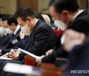 윤석열 대통령 내외 '이태원 참사 위로 예배 참석' [뉴시스Pic]