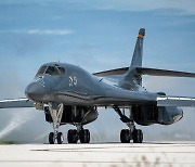 미 전략폭격기 B-1B 한반도 전개…북에 '강력 경고'