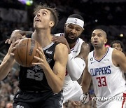 Clippers Spurs Basketball