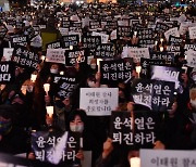 권성동 "비극은 산업이고 선동은 영업"... '추모'내걸고 尹퇴진 집회 비판