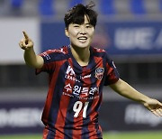 지소연, 발목 수술로 여자축구대표팀 합류 불발…전은하도 낙마