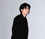 [TEN 포토] 이종석 '오늘도 잘생김'