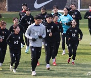 여자 축구대표팀, 달려라 달려