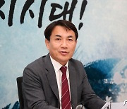 강원도, 8일 강원FC 새 대표 발표