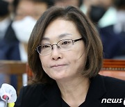 의원 질의에 답변하는 박희영 용산구청장