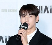 '데시벨' 차은우 "스크린 데뷔, 설렘과 긴장…영화 보면서 울기도" [N현장]