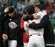 김광현, 강민이형 고마워!