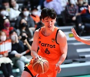 [게임 리포트] 2Q 34점+3Q 33점, 캐롯을 신나게 한 이는 이정현