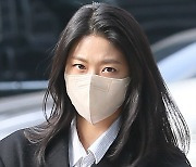 [포토] 설현, '초겨울이 느껴지는 눈빛'