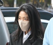 [포토] 설현, '소속사와 계약만료후 첫 모습'