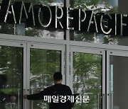 “중 제로코로나 지속” 소식에 악!...롤러코스터 탄 아모레퍼시픽