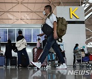 인천공항 일일 승객 9만명 돌파…코로나19 이후 2년8개월만