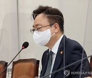 의원 질의에 답변하는 조규홍 보건복지부 장관