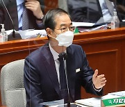 野 "안일한 경제 인식이 문제"…한덕수 "한국보다 나은 나라 어디있나"