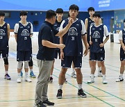 [KBL 엘리트 캠프] 추일승 캠프장이 강조한 것, “태도는 습관으로 이어진다”