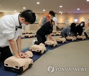 "한국 일반인 심폐소생술 시행률, 선진국보다 낮아"