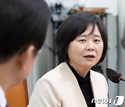 더불어민주당 예방하는 이정미 대표