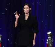 '청룡' 설경구·문소리 "근황? 부부동반으로 같이 놀았다"