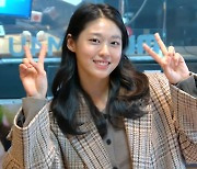 설현 "클라이밍이 중독성 심해, 최근에 '계속해보겠습니다' 재밌게 읽어" (정희)