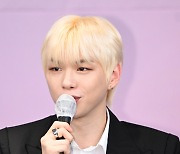 강다니엘, 또 경솔발언 “女댄서 기빨려”→광고주에 민폐 “죄송”[종합]