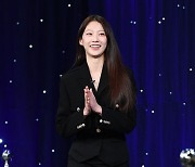 공승연 "수상소감 준비 비웃었던 동생 정연, 사과 받았다"('청룡영화상 핸드프린팅')