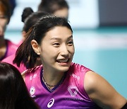 [Ms포토]김연경 '수훈선수 나야?'