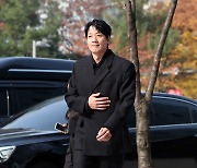 [E포토] 김래원, '머리부터 발끝까지 올블랙으로'