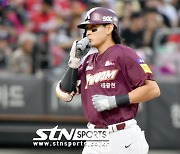 ‘5관왕 이정후 vs 224K 안우진’ 뜨거운 MVP 경쟁...KBO 시상식 17일 개최