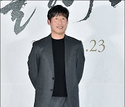 유해진, '곤룡포 벗고 정장으로' [MD포토]