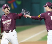 프로야구 MVP, 17일 시상식서 발표…이정후 · 안우진 경쟁