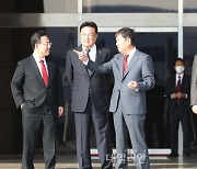 윤 대통령 해외 출국, 주호영·정진석·김대기·이상민 등 환송 참석